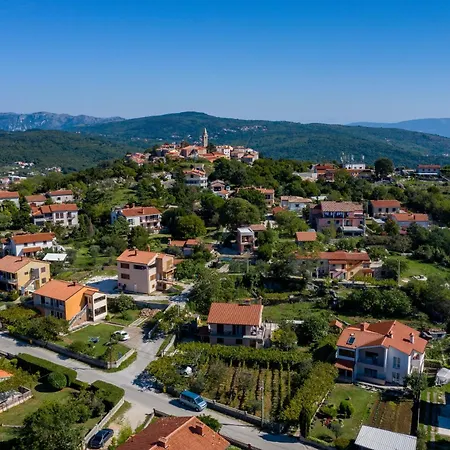 Brojdi Apartment