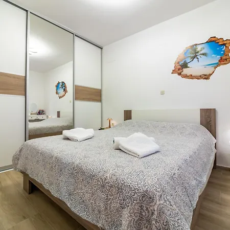 Apartment Brojdi